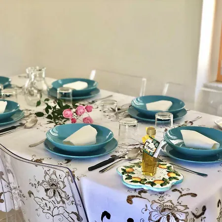 Foglie D'argento 度假居 莫内利亚